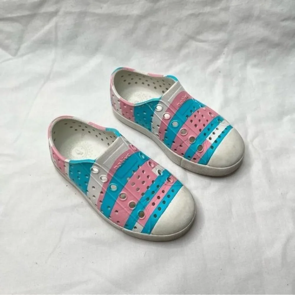 Native Kids Pink Blue Stripe Jefferson Slip-On water outdoor Shoes Child size 7